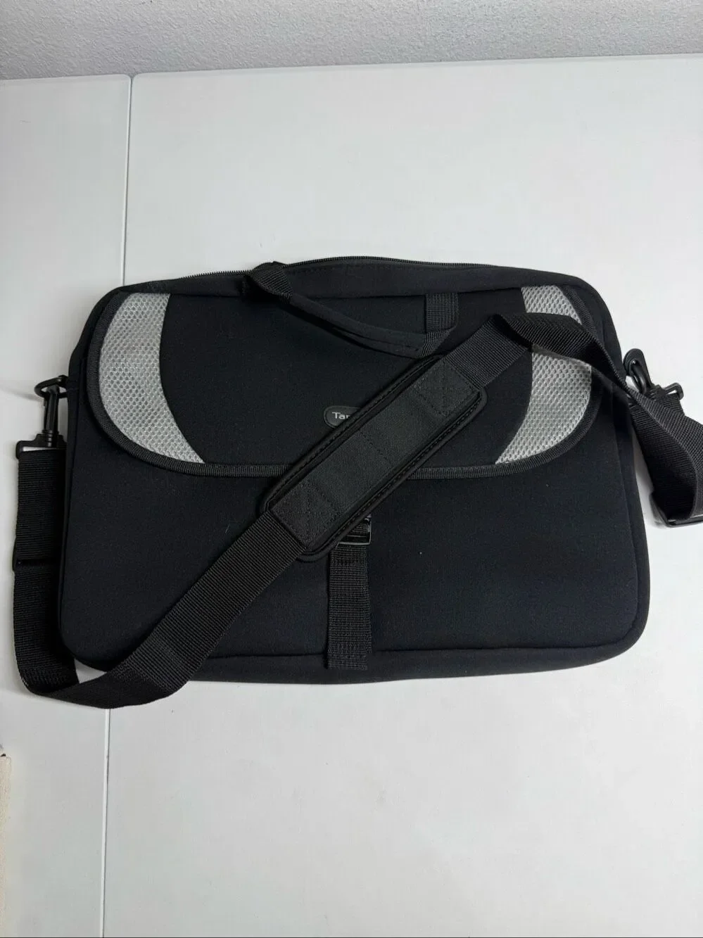 Targus Laptop Messenger Bag Black Briefcase Shoulder Bag NWOT